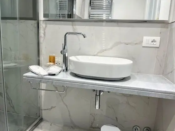 Deluxe Tek Büyük veya İki Ayrı Yataklı Oda