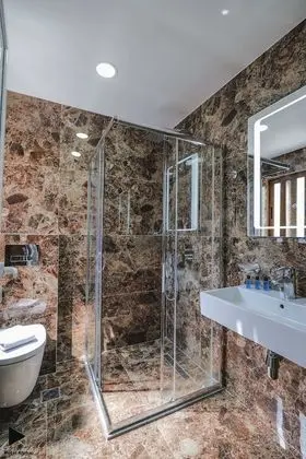 Deluxe Dört Kişilik Oda