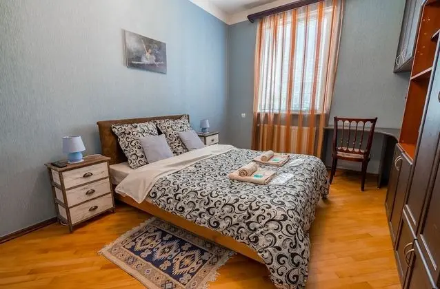 Basic Oda, 1 Çift Kişilik Yatak (3 Guests, Shared Bathroom)