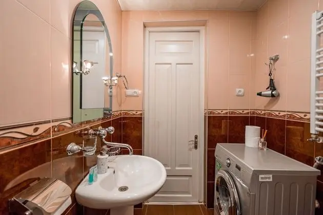 Basic Oda, 1 Çift Kişilik Yatak (3 Guests, Shared Bathroom)