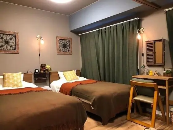 Üç Kişilik Oda (102)