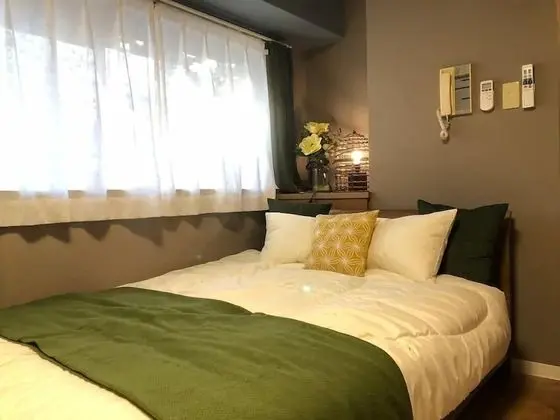 Üç Kişilik Oda (102)