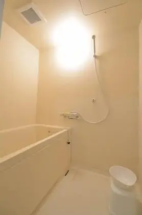 Üç Kişilik Oda (102)