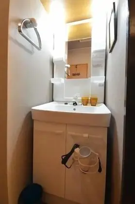 Üç Kişilik Oda (102)