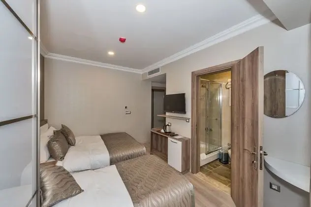 Standard Üç Kişilik Oda, Şehir Manzaralı
