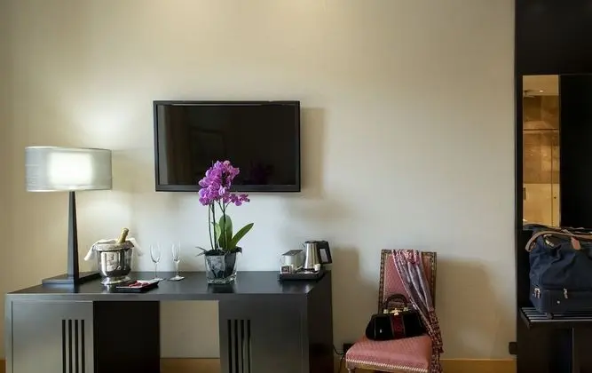 Superior Tek Büyük veya İki Ayrı Yataklı Oda