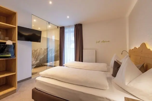 Comfort Tek Büyük Yataklı Oda (Just Alpine)
