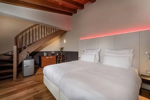 Süit (Tower Suite with Private Spa)