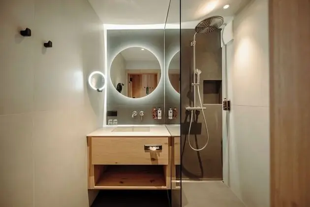 Classic Tek Büyük Yataklı Oda