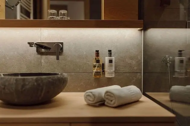 Classic Tek Büyük Yataklı Oda