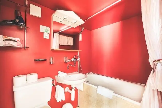 Economy Tek Büyük Yataklı Oda