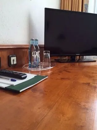 Classic Tek Büyük Yataklı Oda