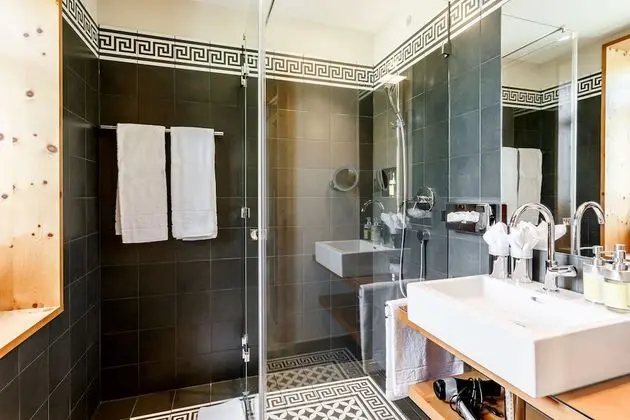 Superior Tek Büyük Yataklı Oda, Balkon, Dağ Manzaralı