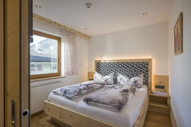 Tek Büyük Yataklı Oda (Hochzillertal)