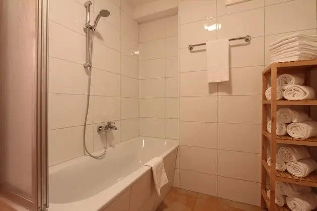 Luxury Apart Daire, 2 Yatak Odası, Balkon (158€ Cleaning Fee)