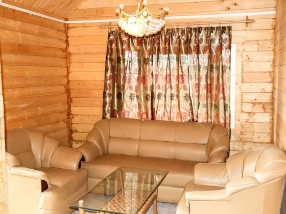 Kır Evi, Göl Manzaralı, Göl Kenarı