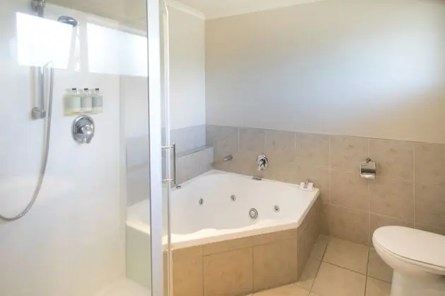 Luxury Süit, Sıcak Su Küveti