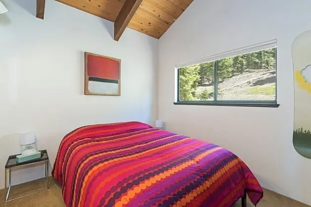 Ev, Birden Çok Yatak (Alpine Meadows Cabin)