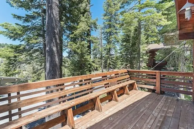 Ev, Birden Çok Yatak (Alpine Meadows Cabin)