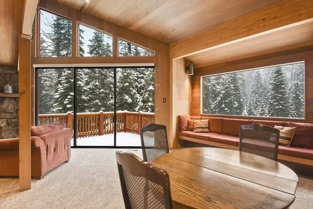 Ev, Birden Çok Yatak, Balkon, Dağ Manzaralı