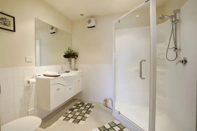 Superior Tek Büyük Yataklı Oda (Kakapo Room)