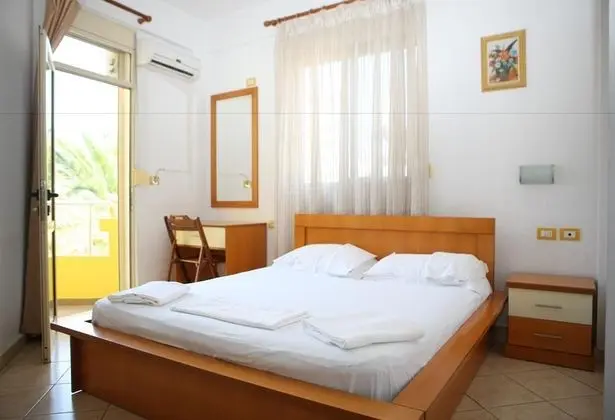 Tek Büyük Yataklı Oda, Balkon