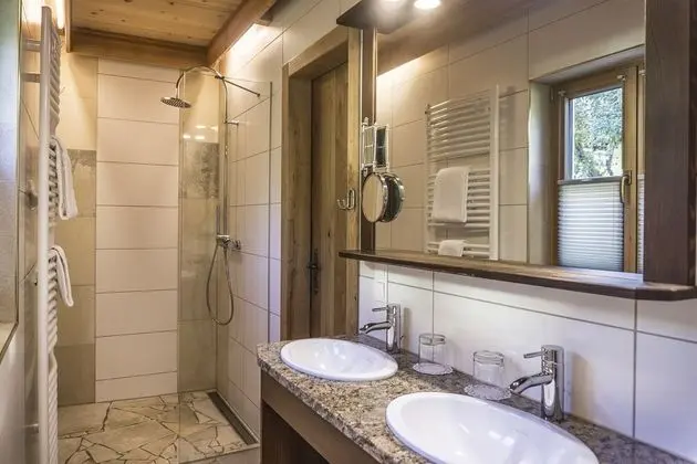 Comfort Tek Büyük Yataklı Oda, Dağ Manzaralı