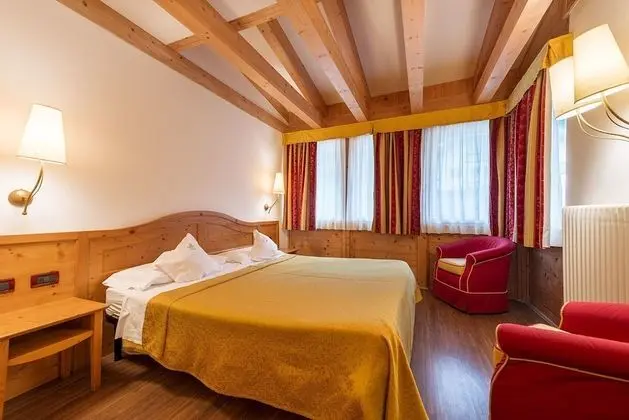 Classic Tek Büyük Yataklı Oda