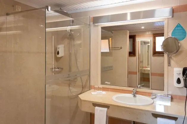 1 Çift Kişilik Veya 2 Tek Kişilik Yatak Sea View