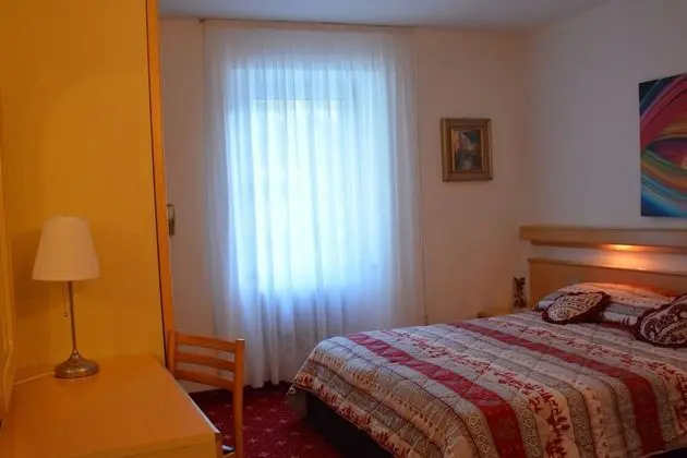 Tek Büyük veya İki Ayrı Yataklı Oda