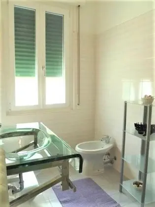 Tek Büyük veya İki Ayrı Yataklı Oda, Balkon