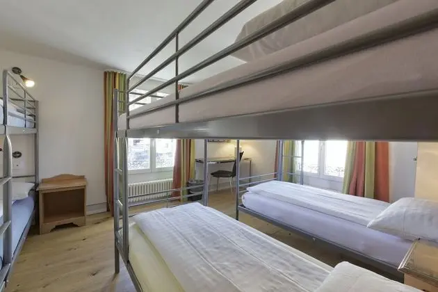 Ortak Ranzalı Oda, Ortak Banyo (one bed in dorm of 4-6 beds)