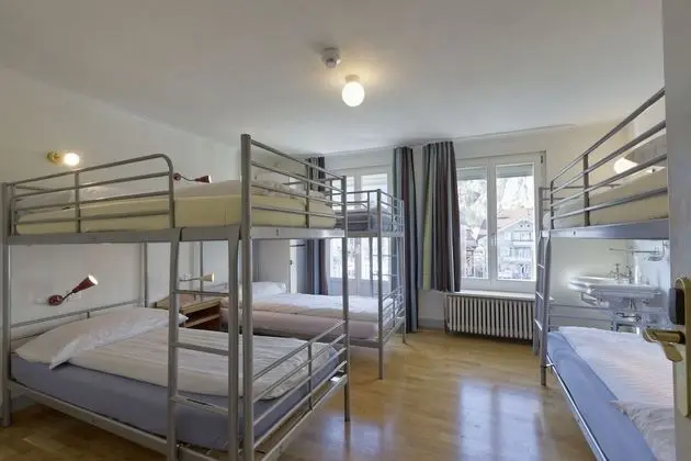 Ortak Ranzalı Oda, Ortak Banyo (one bed in dorm of 4-6 beds)