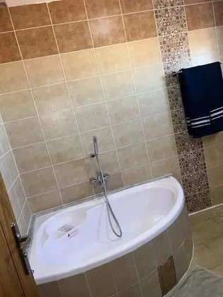 Üç Kişilik Oda