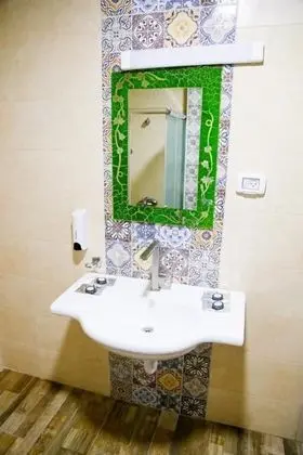 Üç Kişilik Oda