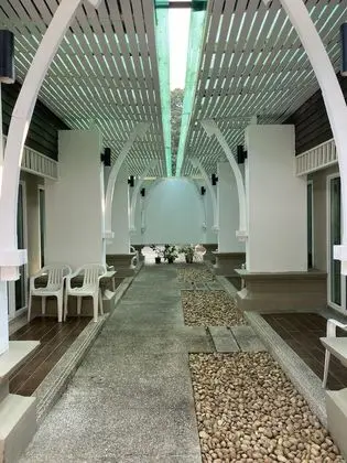 Stüdyo, Avlu