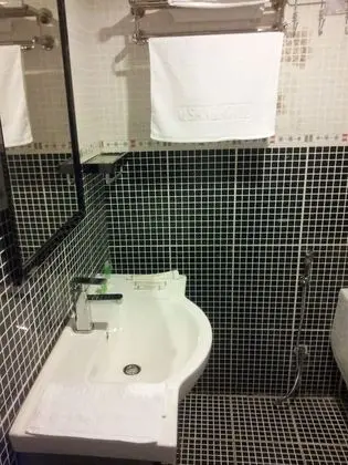 Basic Tek Büyük Yataklı Oda