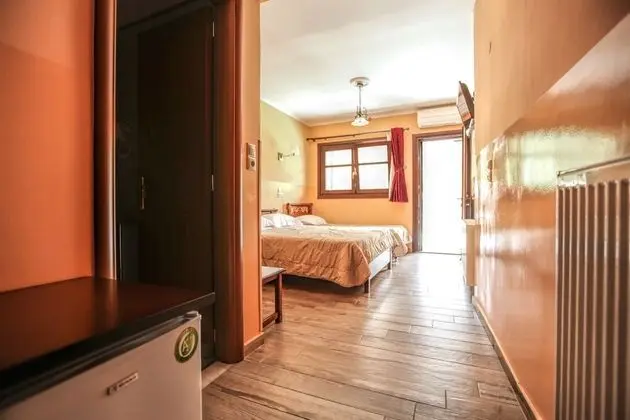 Üç Kişilik Oda, Balkon (Meteora View)