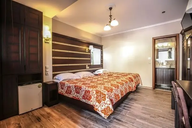 Üç Kişilik Oda, Balkon (Meteora View)