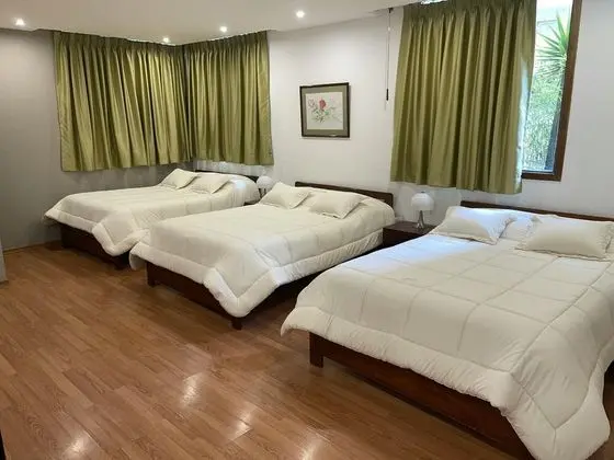 Traditional Üç Kişilik Oda