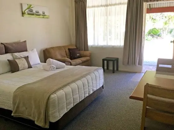 Oda (Queen Room)