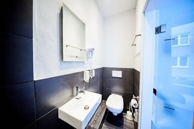 Comfort Tek Büyük Yataklı Oda