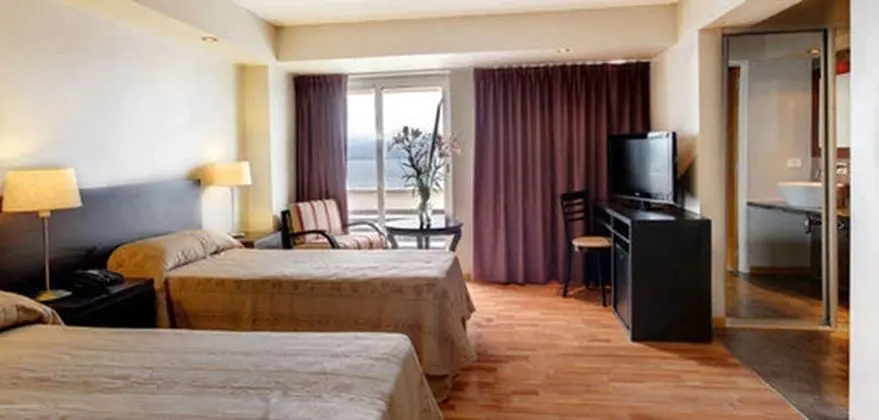 Superior Tek Büyük Yataklı Oda, Kısmi Göl Manzaralı