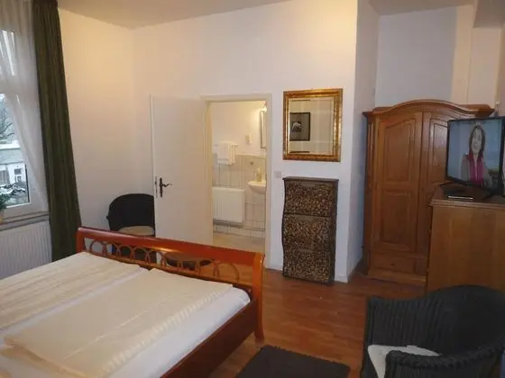 Basic Tek Büyük Yataklı Oda