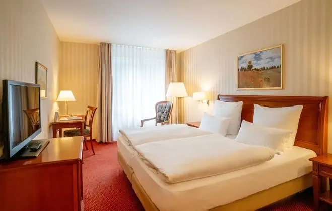 Standard Tek Büyük Yataklı Oda