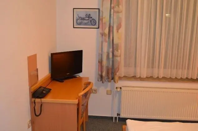 Tek Büyük Yataklı Oda, Balkon