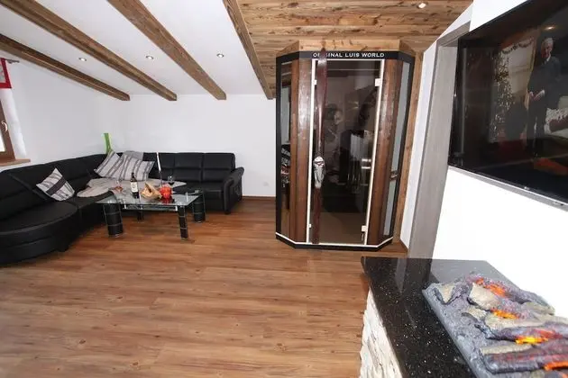 Deluxe Apart Daire, 1 Yatak Odası, Veranda, Dağ Manzaralı (excl 130 EUR cleaning fee)