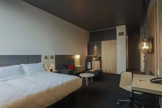 Grand Oda, 1 En Büyük (King) Boy Yatak, Şehir Manzaralı