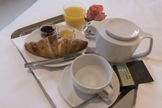 Classic Tek Büyük Yataklı Oda