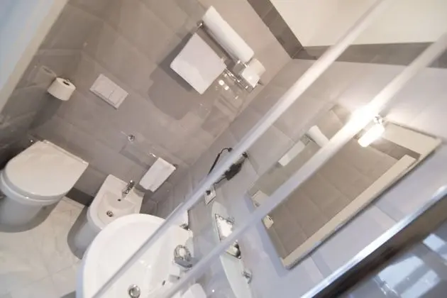 Classic Tek Büyük Yataklı Oda